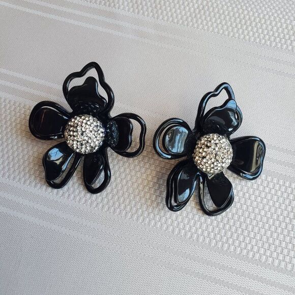 Brand New. Lele Sadoughi Crystal Azalea Statement Earrings - Picture 5 of 13